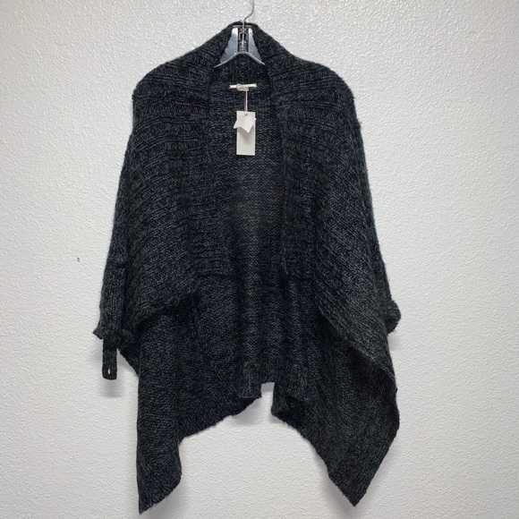 Solemio Sweaters - NWT Solemio waterfall knit cardigan